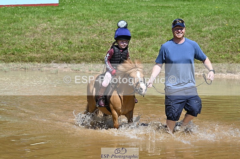 240728B-111501-01272 - Gemma's Group XC