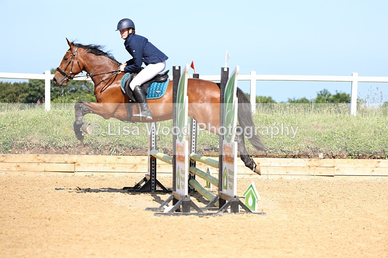 3E7A2478 - Class 2: 70cm Juniors and Seniors