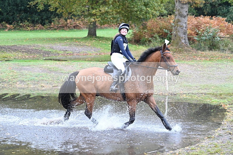 WJ7_3099 - Time 10:47 to 11:11 at the water