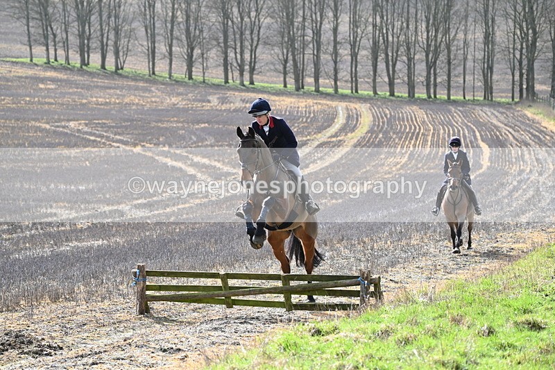 WJ6_8570 - Meet & Line One