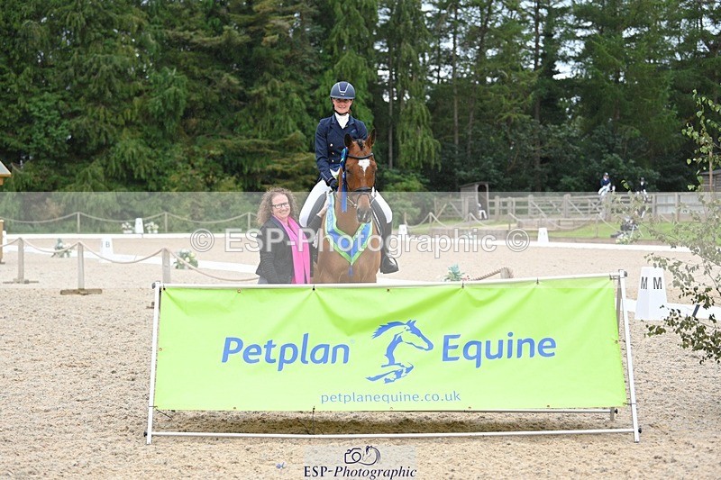 230813-163133-08345 - Medium Bronze Presentations