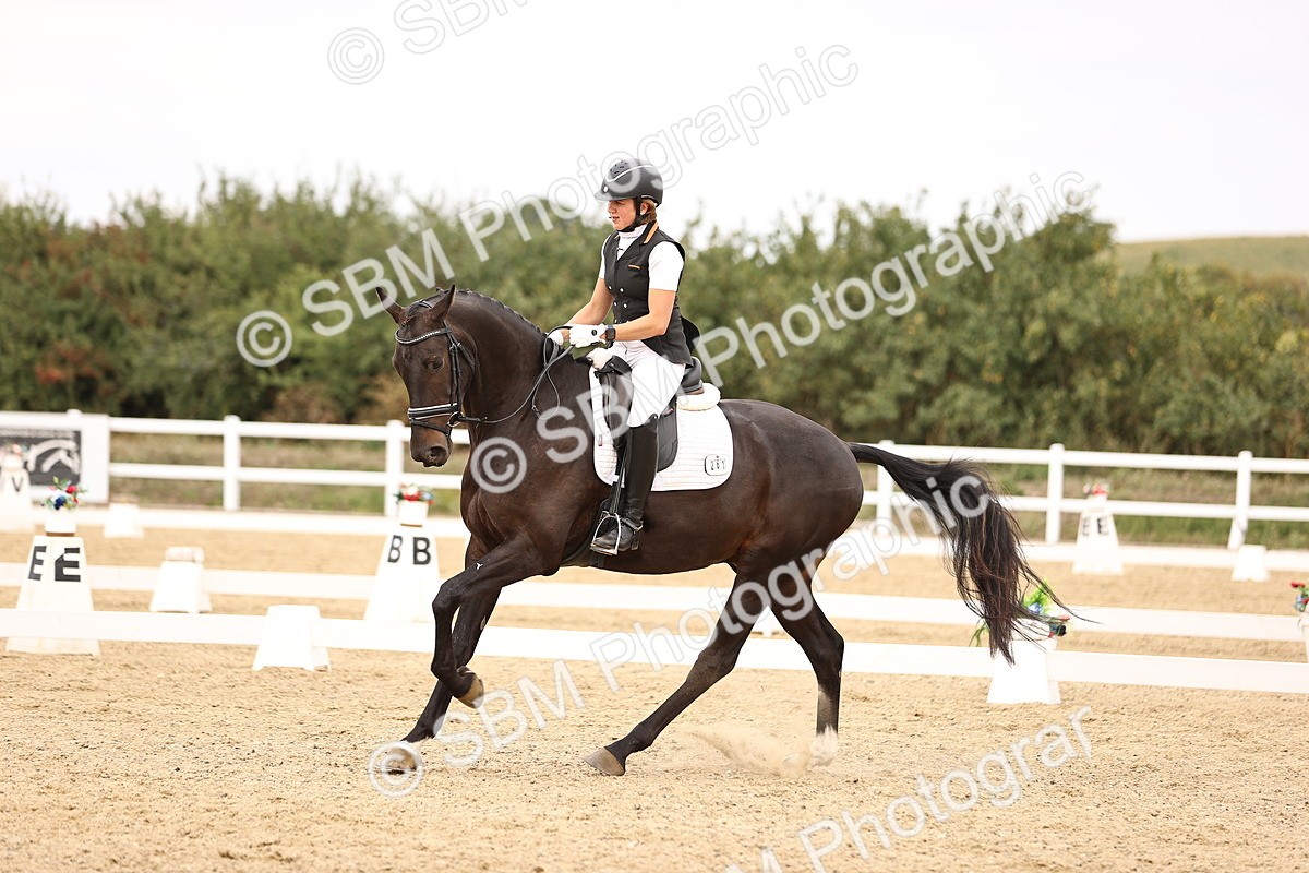 SBM_013948 - Class 4 - Novice 5 - 13.09-13.51