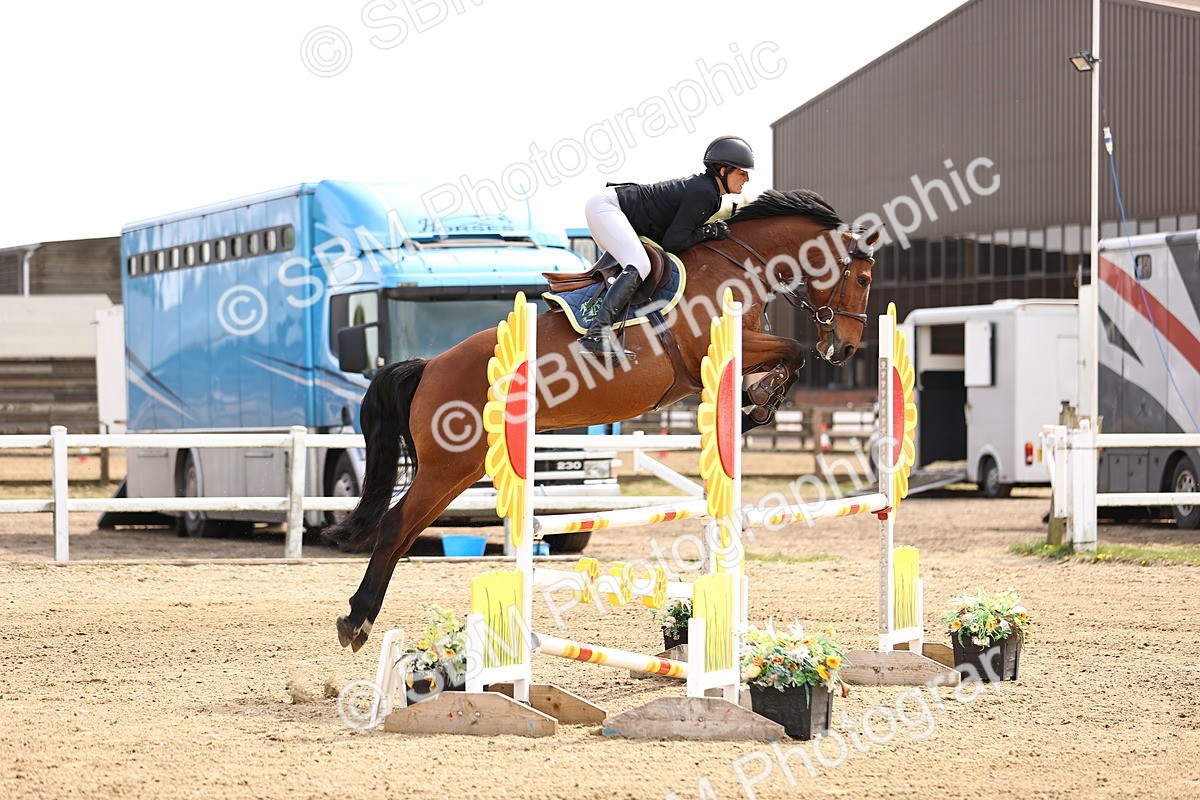 SBM_002274 - Class 11 - Senior newcomers - 1.10m