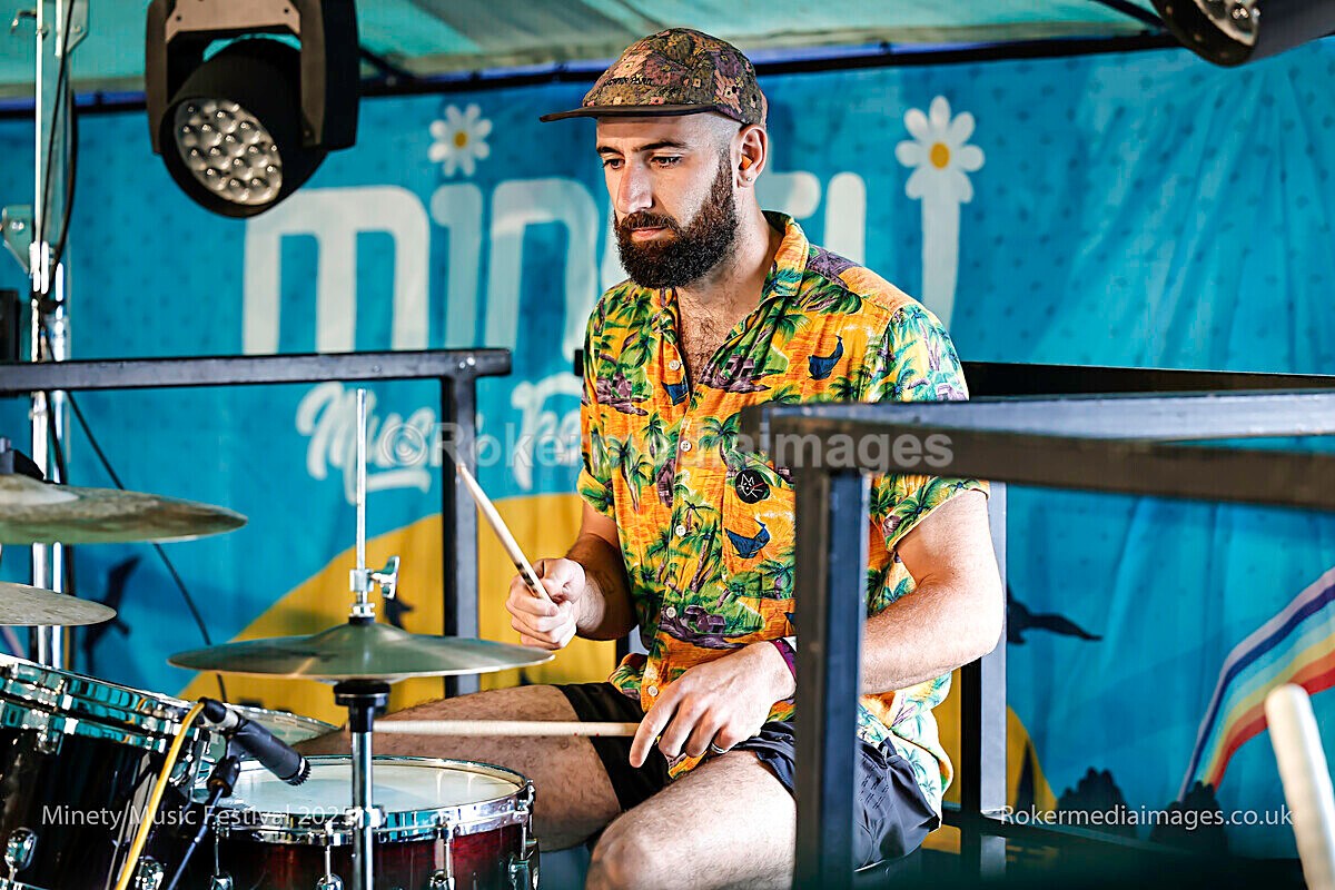 _MGL7335 - MINETY 2025