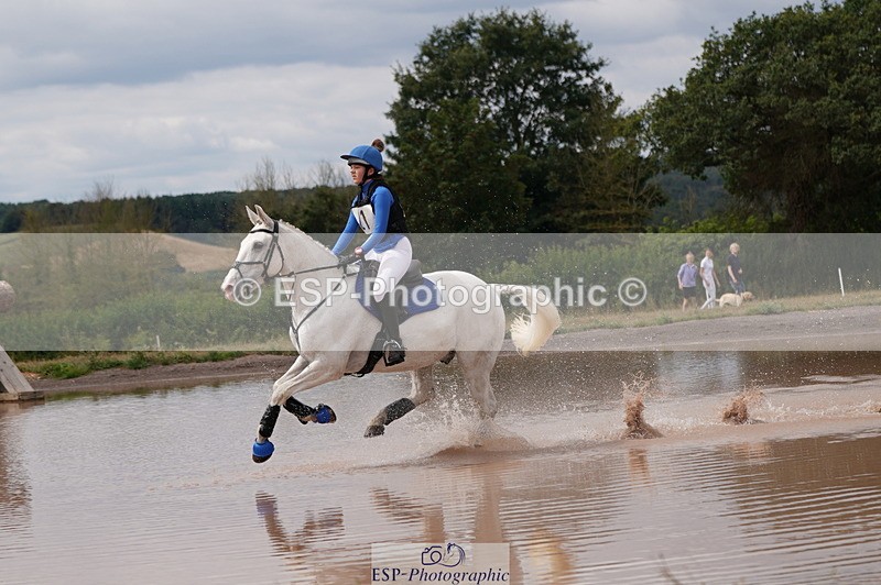 250802A-115840-02366 - A-021-Issy.Baldock-FREDDIE