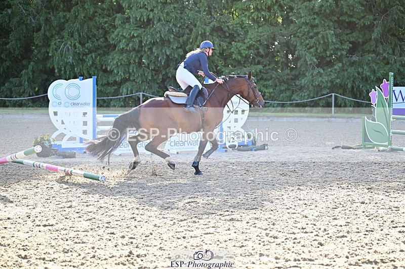 260630A-080939-00044 - Cls 24 85cm Nat Am Qualifier