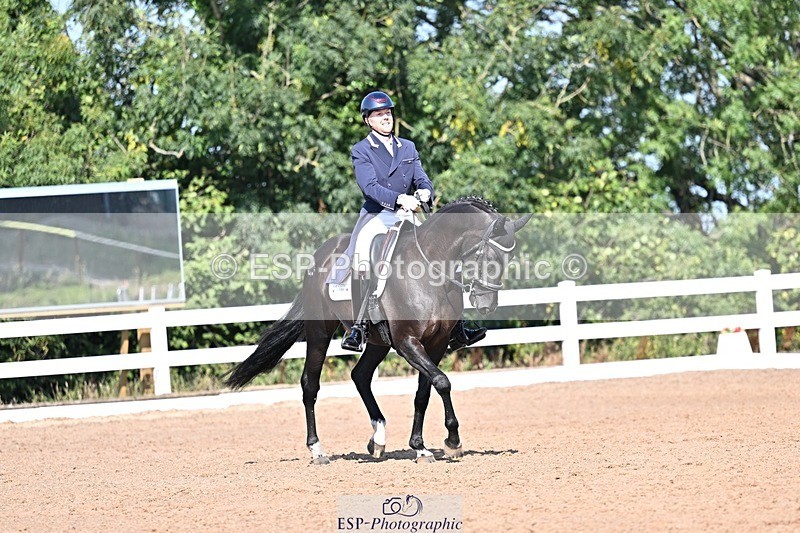 250816-101543-02389 - 046-Martyn.HumphreyIsabeau.May