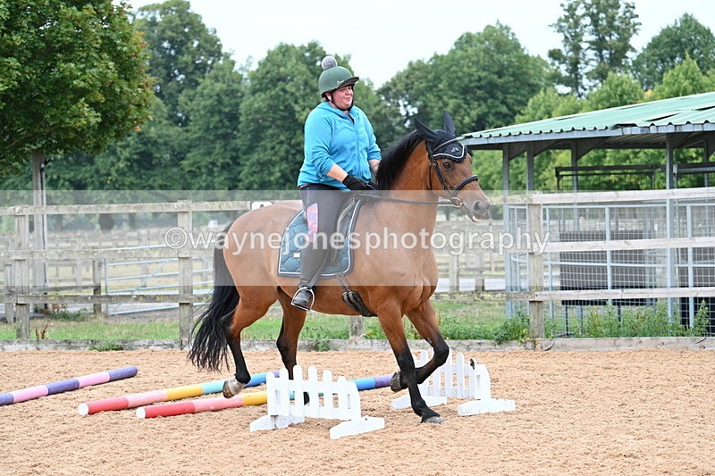 WJ7_8586 - Poles 11:00am