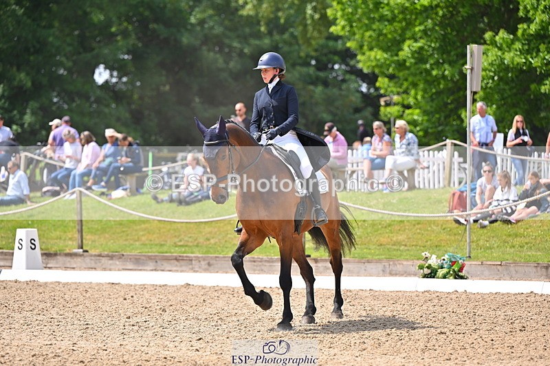 250523A-121852-06827 - C-281-Holly.Morris-NADIR.DE.LEAU