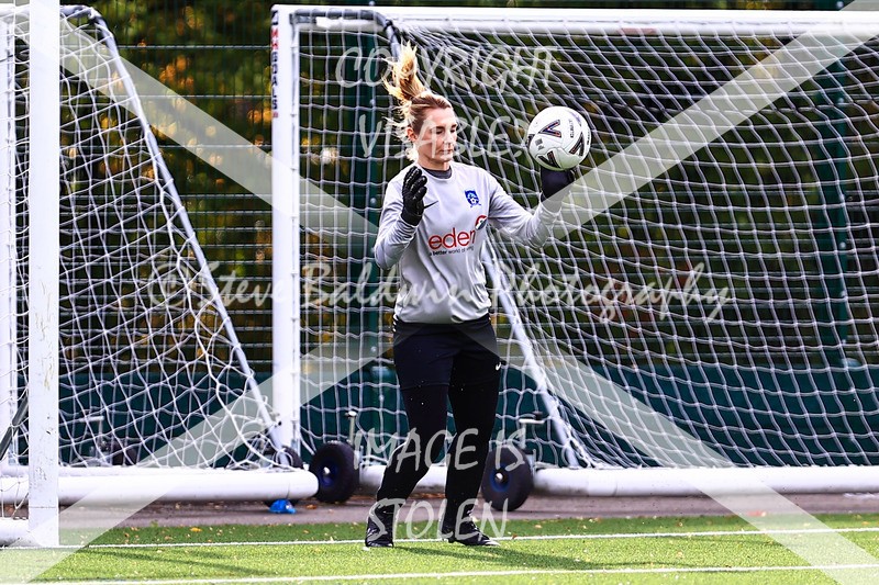 1DX31006 - 2025-10-05 FC Abbey Meads Ladies V Purton  Kingsdown FC Ladies