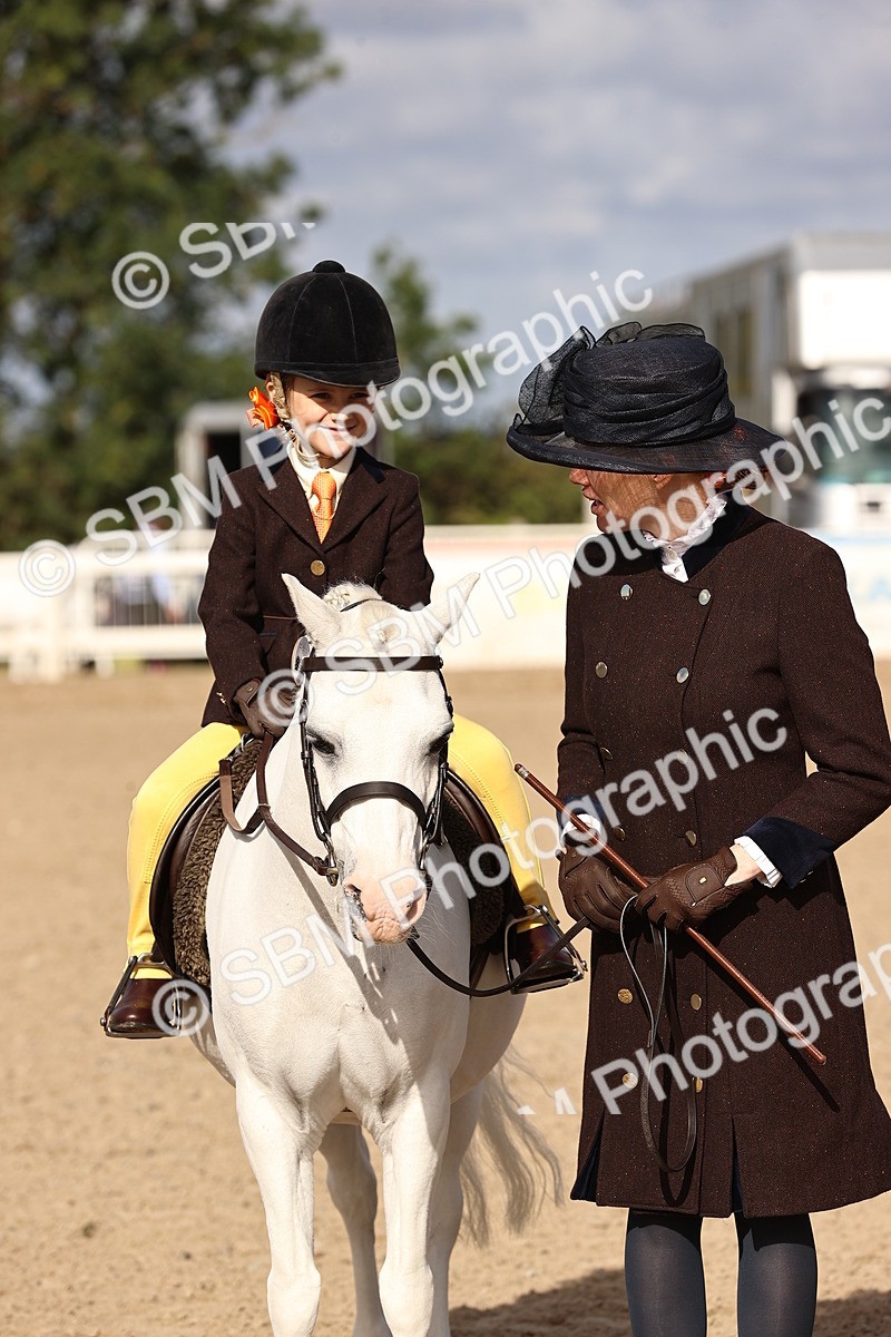SBM_09060 - Class 403 - Grassroots Ridden - Junior