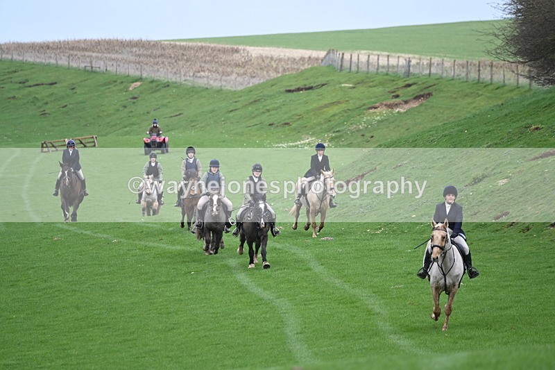 WJ6_9282 - Line Three