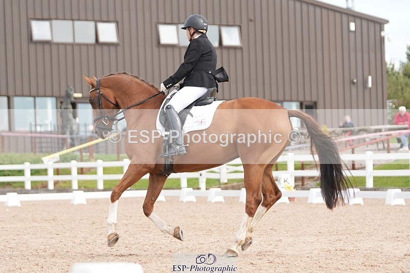 250906-112346-01620 - 007-Karen.DanceHevans.Sign.of.the.Times