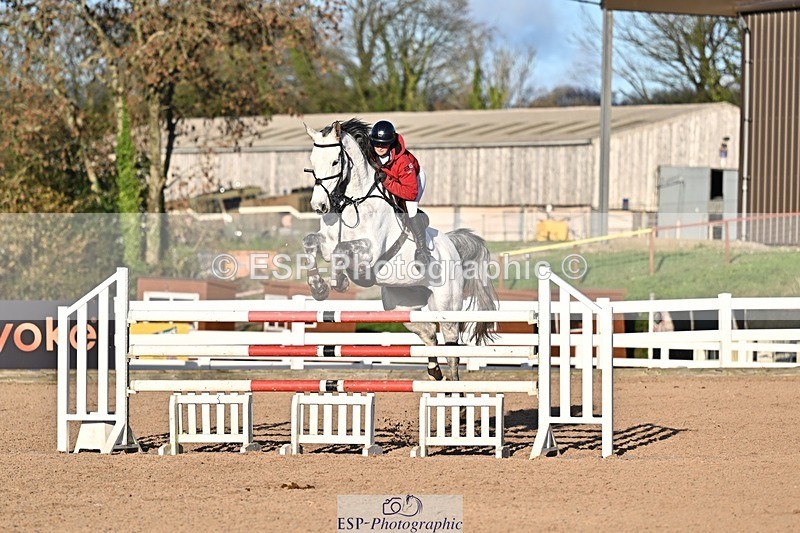 251119-143806-00565 - Cls 5 Foxhunter and 1.20m Open