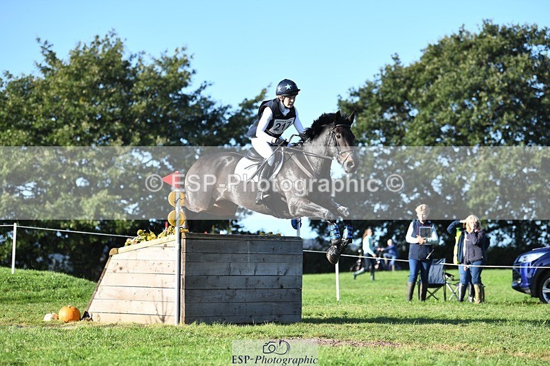 231022-102210-25620 - 217-CEFNPANT.IOLO-Katie.Thomas-XC