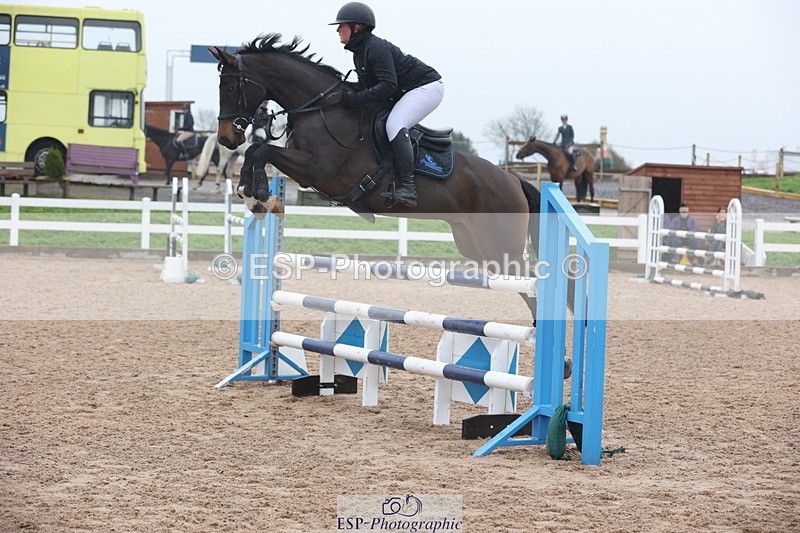 231112A-103920-03387 - Cls 17 Blue Chip Novice Winter Qualifier