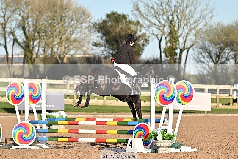 250401-180726-00568 - 80cm Classes