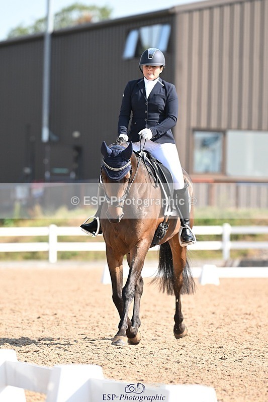 250816-102634-03377 - 064-Kellie.HutchingsTawstock.Finale