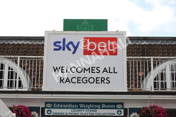 yr20082022r1-5 - Race 1 1.50pm Sky Bet & Symphony Group Strensall Stakes