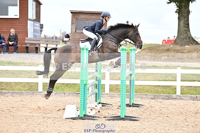 250820B-140906-00887 - Cls 6 Foxhunter and 1.20m Open