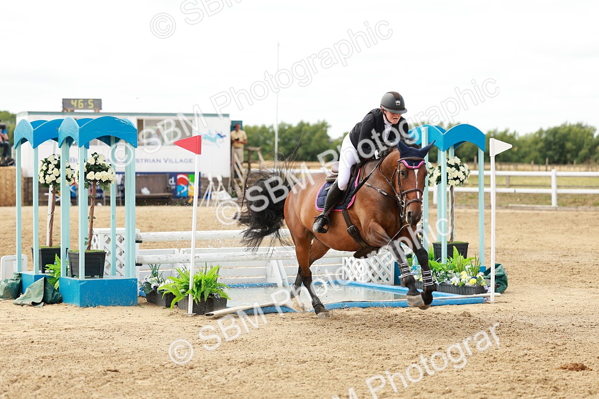 SBM_018817 - Class 21 - Senior Newcomers Championship 2d Rd