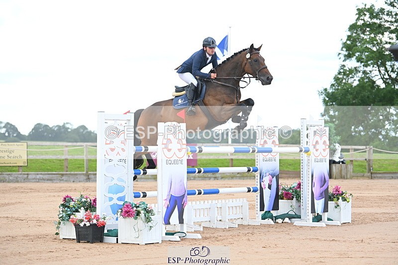 230721A-103505-05372 - Cls 6, 2 Star Medium 1.35m