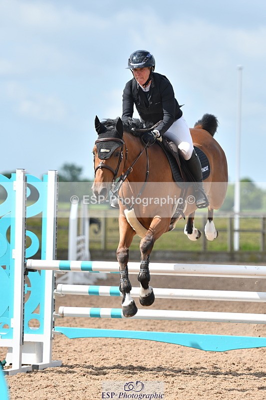 240609A-095710-03614 - Cls 16 Snr Discovery and 1m Open