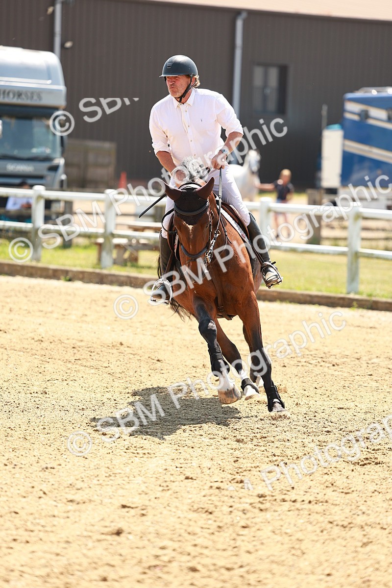 SBM_001244 - Class 4 - Senior Newcomers - 1.10m