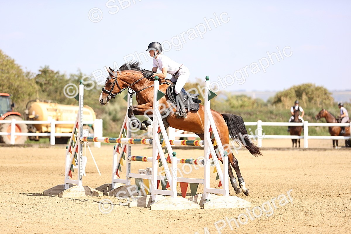 SBM_006920 - Class 13 - Senior Newcomers - 1.10m