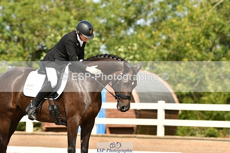 250817-112319-08571 - 213-mrs.nicola.m.NichollsSir.Sherman.Astwood