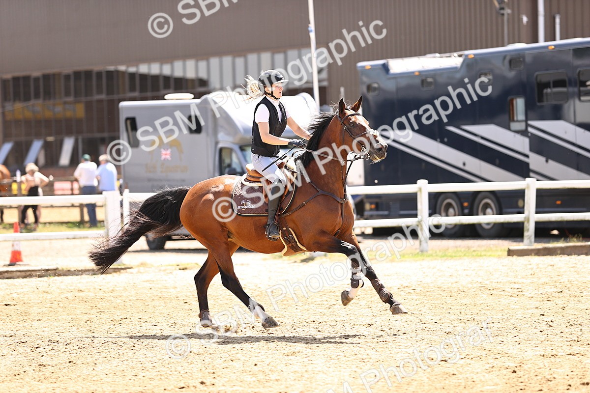 SBM_001272 - Class 16 - GFS Senior Newcomers 1.25m