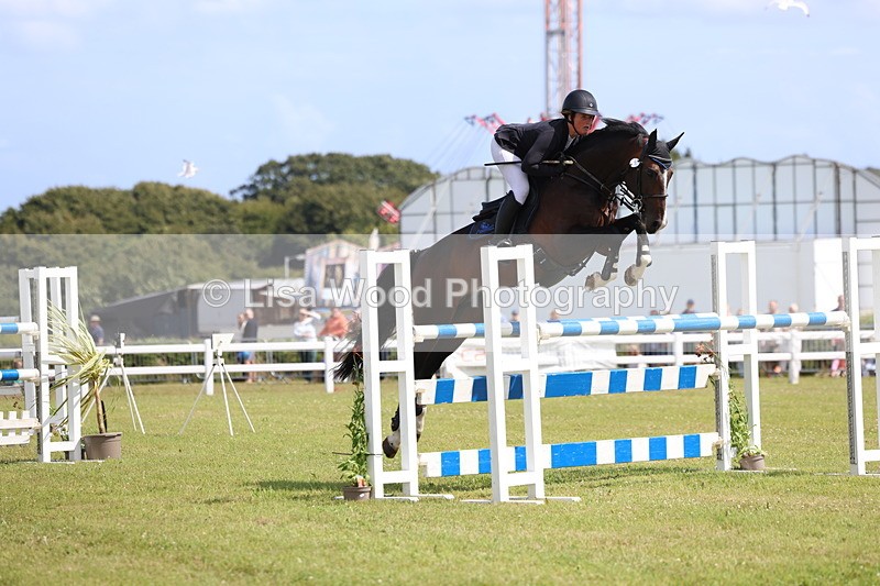 3E7A2965 - Class A: Showjumping Senior Open 1.25