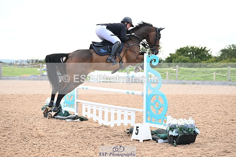 240912A-155645-02393 - Cls 6 National 1.40m Open