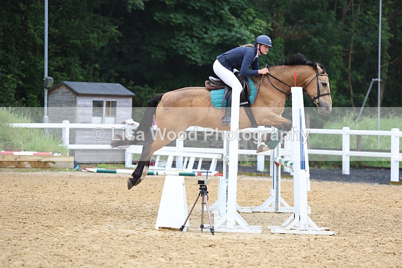 3E7A5286 - Class 4: Senior British Novice/90cm open