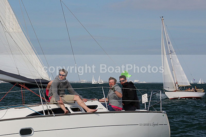150627 CADENZA SUN ODDYSSEY 32 LEGENDE WT7A1600_S - ROUND THE ISLAND RACE - SATURDAY 27th JUNE 2015