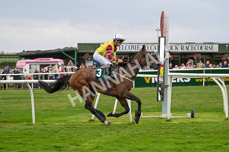 190824-Race 4-LEagle Aid-3747 - Race 4