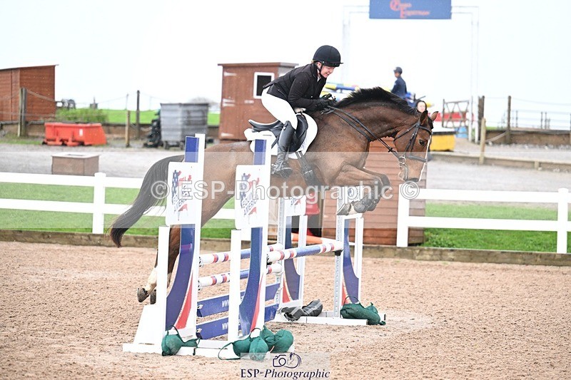 251105-101525-00124 - Cls 01 BN & 90 Open