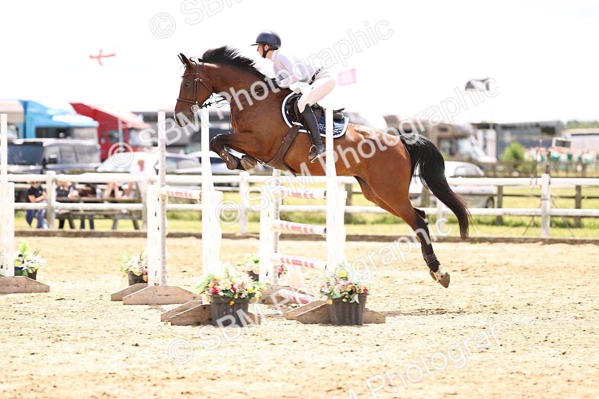 SBM_003739 - Class 22 - Senior Foxhunter 1.20m