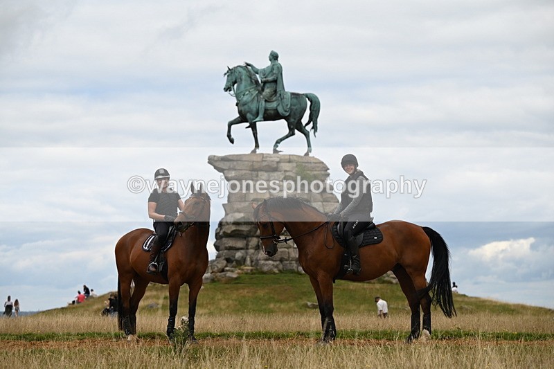 DSC_6632 - Time at Statue 12:45 to 13:15