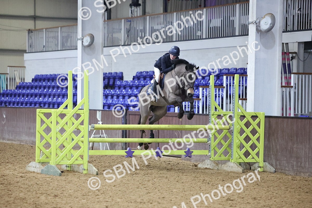 SBM_003460 - Class 11 - Blue Chip Pony Newcomers - 1.00m Open