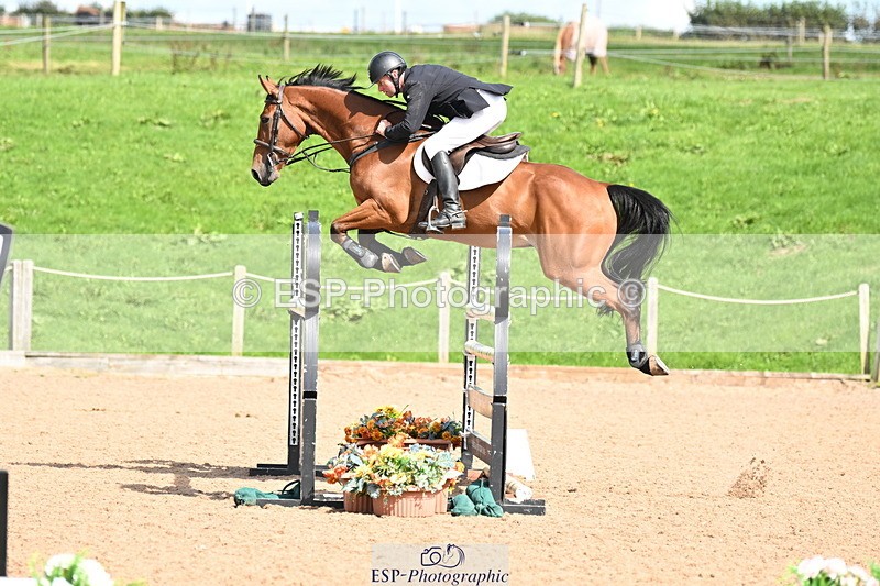 240913A-132609-04543 - Cls 15 Snr Foxhunter