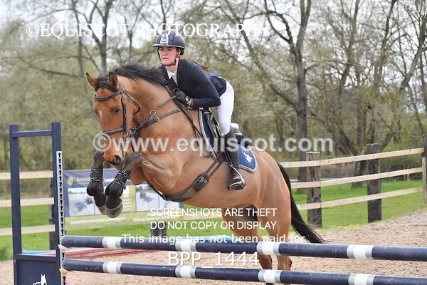 BPP_1444 - CLASS 15 SAT Senior BritiNovice/ 90cm Open