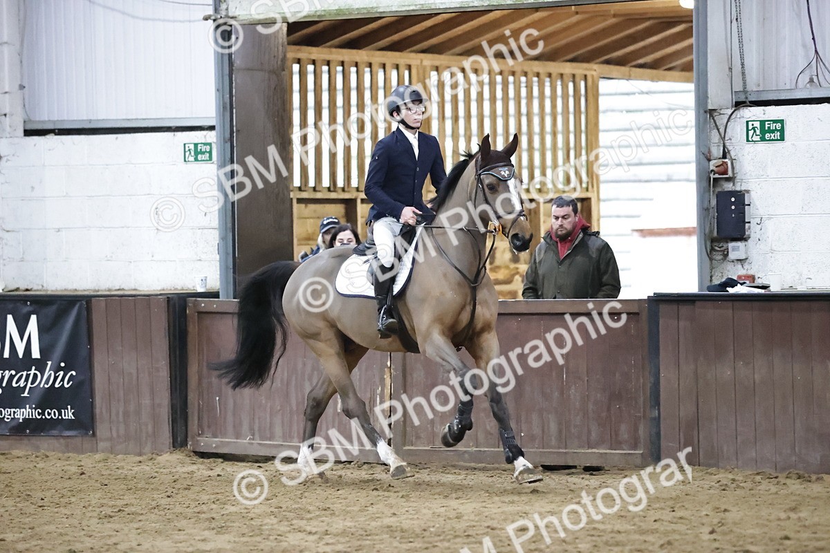 SBM_001102 - Class 4 - Senior Newcomers/ 1.10m Open