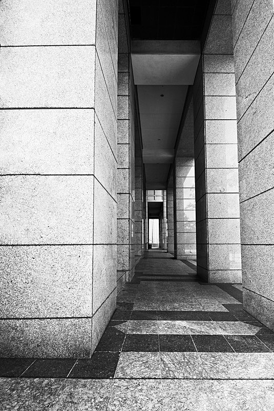 Vanishing Point II - Architecture and Sculptures