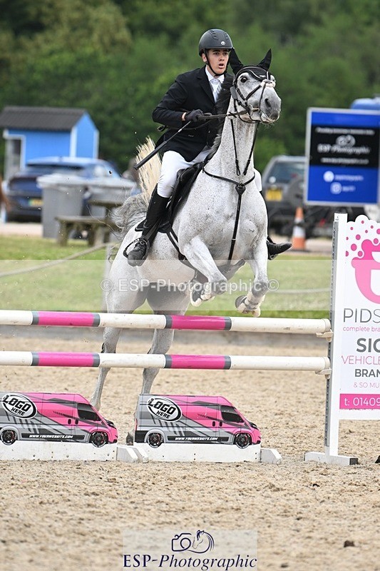 240704-125714-03373 - Cls 7 95cm Amateur Qualifier