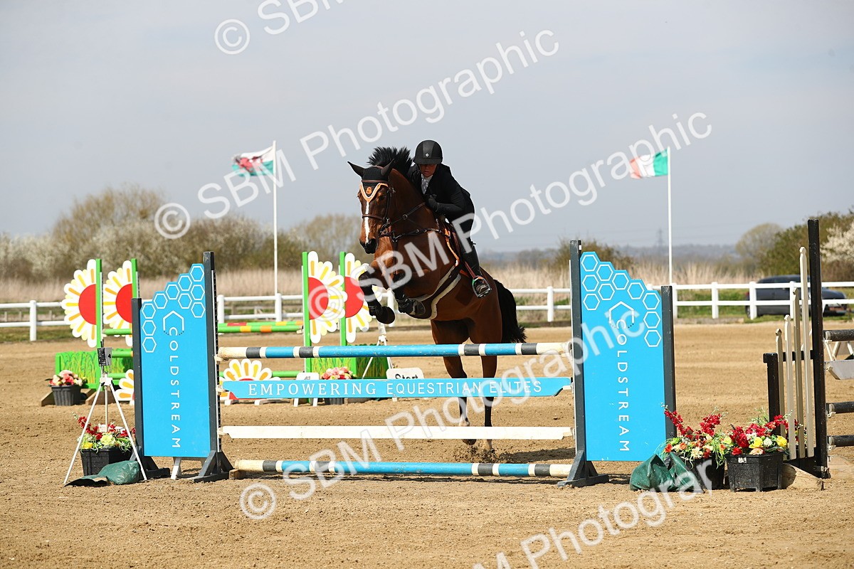 SBM_002508 - Class 10 - Senior Newcomers - 1.10m