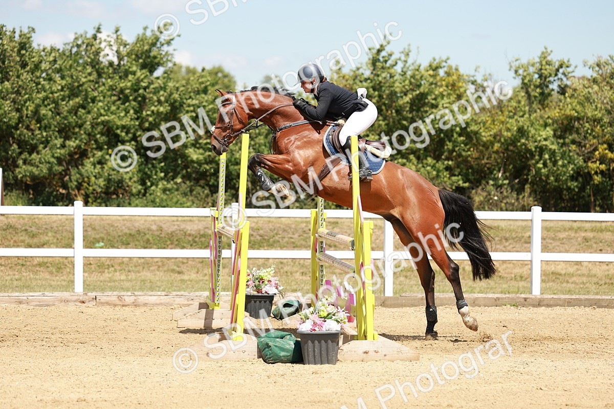 SBM_007522 - Class 3 - Senior Newcomers - 1.10m Open