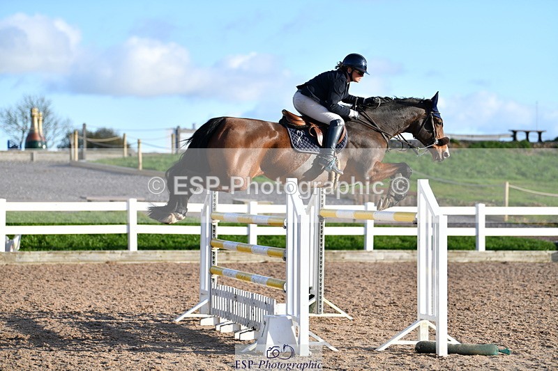 231110A-153748-01049 - Cls 7 National 1.30m Open