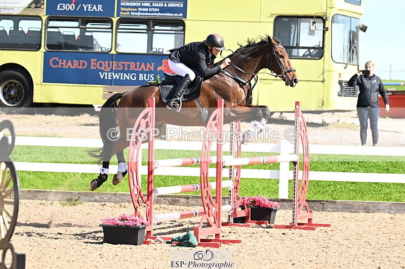 240914A-140809-07543 - Cls 24-S 1.05m Amateur Qualifier