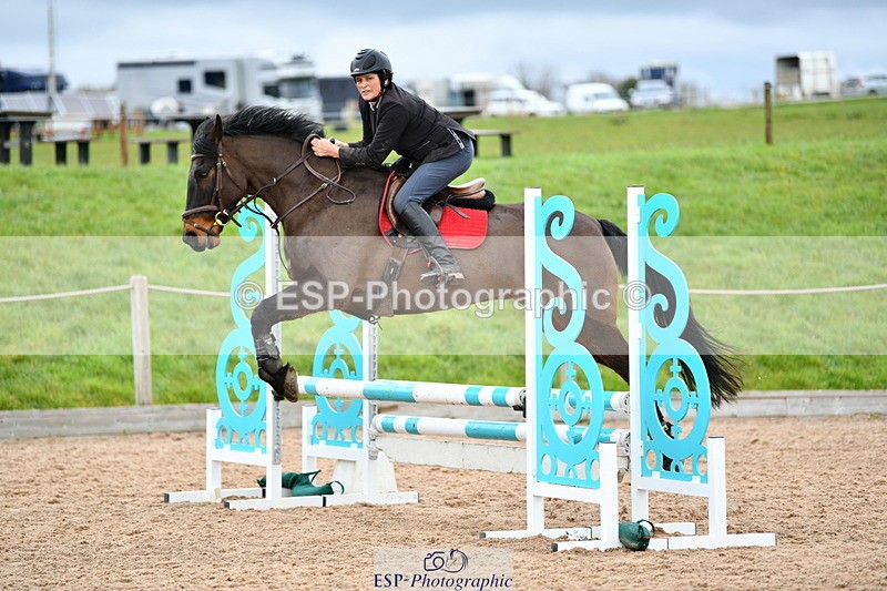 240310A-120206-02571 - Cls 18+19 Club and Schools 80cm